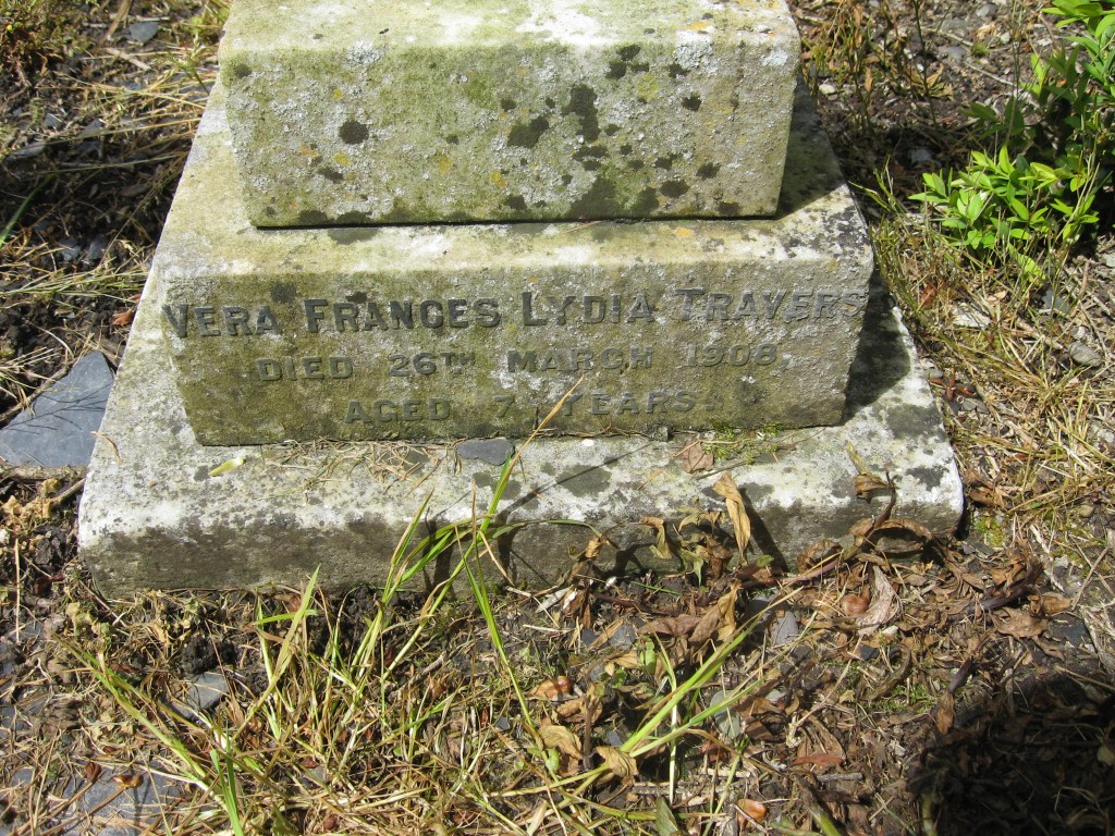 A Travers marker base (Vera Frances Lydia Travers, c. 1901-1908)
