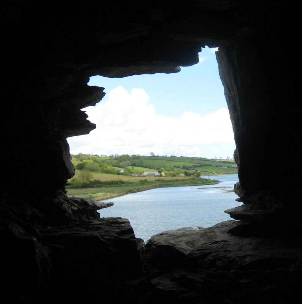 Another river view, through a gap in the wall